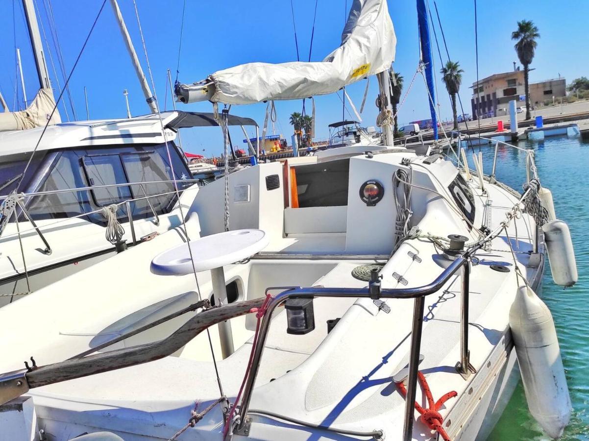 Voilier A Quai Au Calme Hotel Кане Екстериор снимка